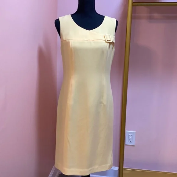 Casual Corner | Dresses | Soft Yellow Size 6 Classic Sheath Dress The  Fabric Is Crepe Like No Stretch | Poshmark